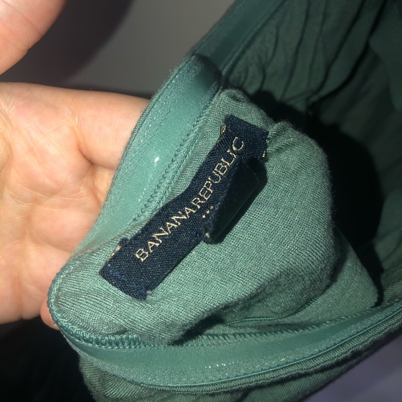 Banana Republic Ruffle Tank - Picture 5 of 5